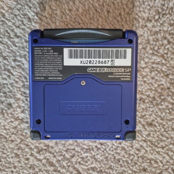 Gameboy Advance SP - Picture 3 of 7